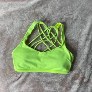Lululemon Free to Be sports bra